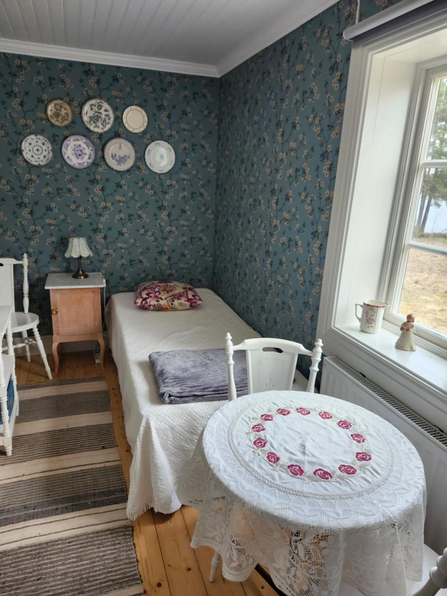 Charmig Gard Med Bastu, Strandtomt Och Utedusch I Naturskoent Omrade Sveg Exteriör bild
